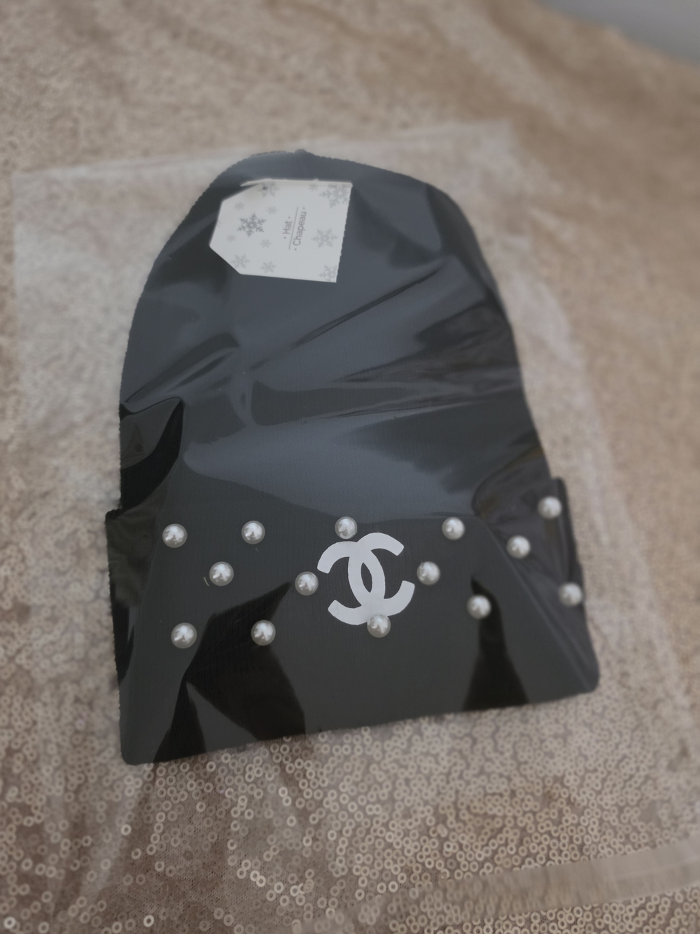 Black Pearl-Embellished Beanie Hat